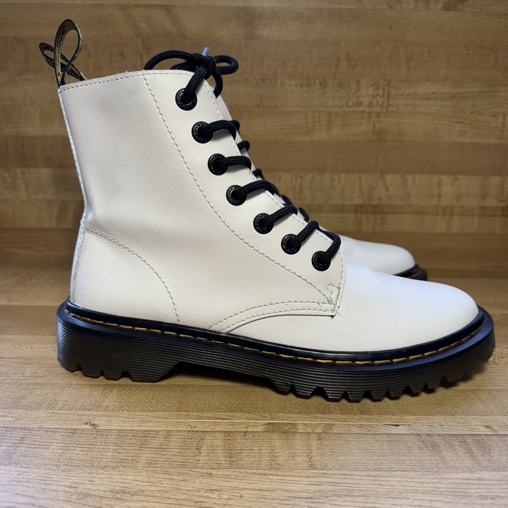 Dr Martens Luana White Leather Lace Up Size 8 Women's Combat Boots